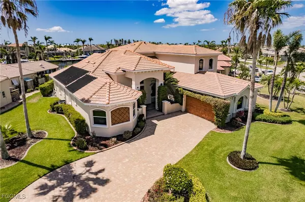 5502 Merlyn LN, Cape Coral, FL 33914