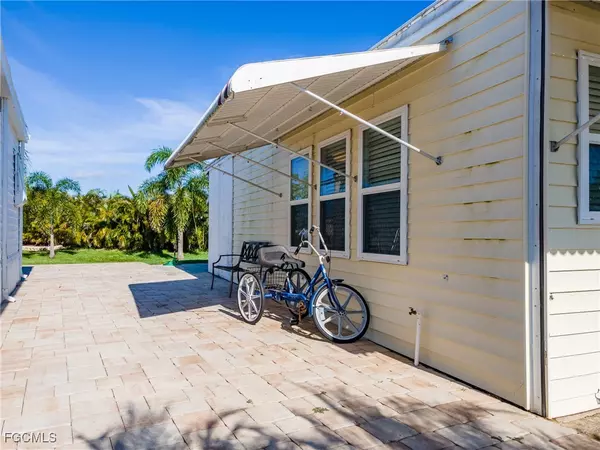 North Fort Myers, FL 33903,221 Caravan CIR