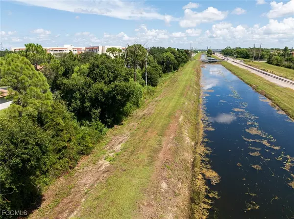 Fort Myers, FL 33901,2745 Swamp Cabbage CT