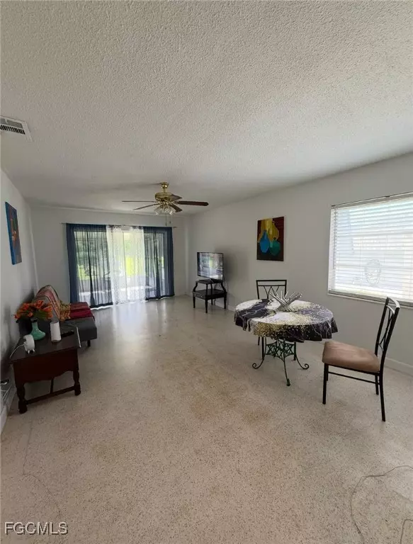 Lehigh Acres, FL 33936,374 Garland CT