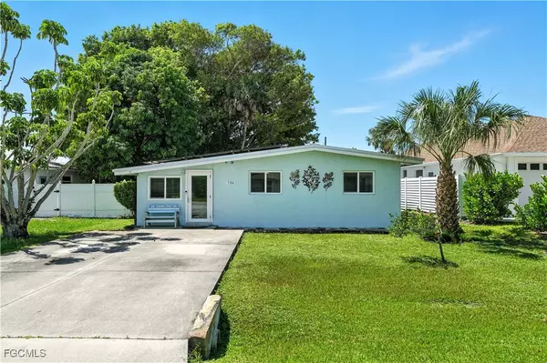 736 92nd AVE N, Naples, FL 34108