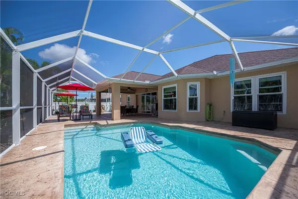 3220 NE 14th CT, Cape Coral, FL 33909