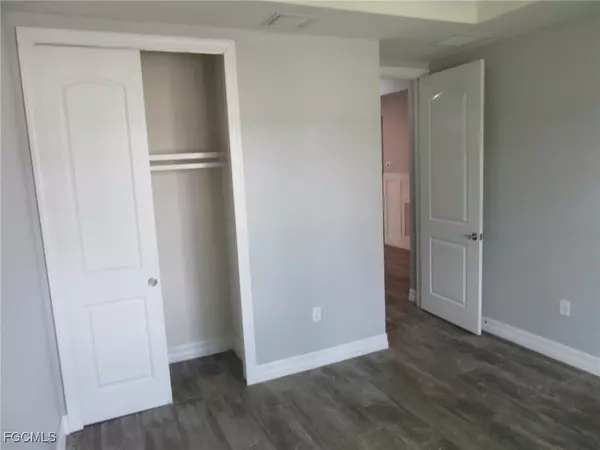 Fort Myers, FL 33908,14589 Laguna DR