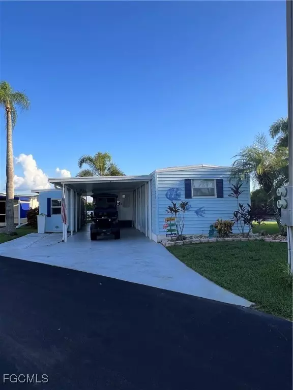 31 Channel LN, Fort Myers, FL 33905