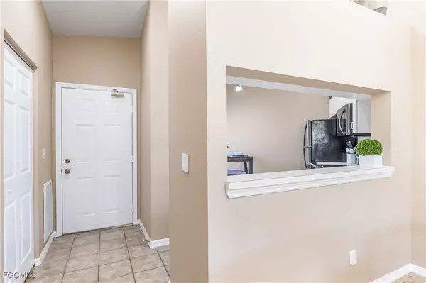 Fort Myers, FL 33913,12069 Summergate CIR #204