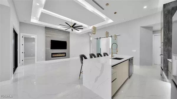 Cape Coral, FL 33991,613 SW 11th PL