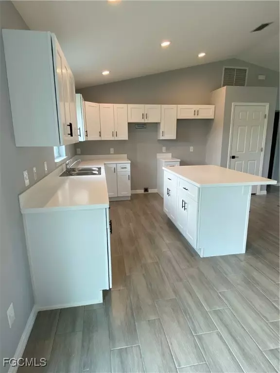 Lehigh Acres, FL 33971,3004 40th ST W