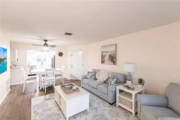 Fort Myers, FL 33919,6775 Lake McGregor CIR