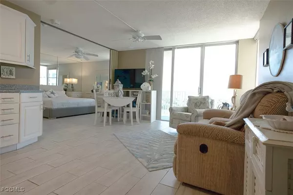 Fort Myers Beach, FL 33931,7330 Estero BLVD #701