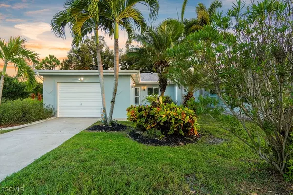 Fort Myers, FL 33907,8600 Granada CT