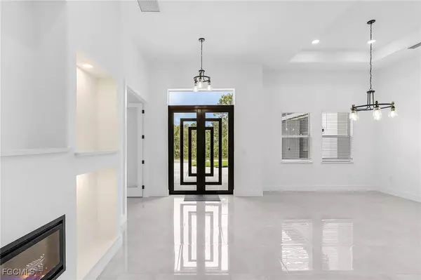 Port Charlotte, FL 33953,255 Farber ST