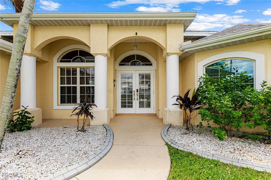 1110 SE 23rd ST, Cape Coral, FL 33990