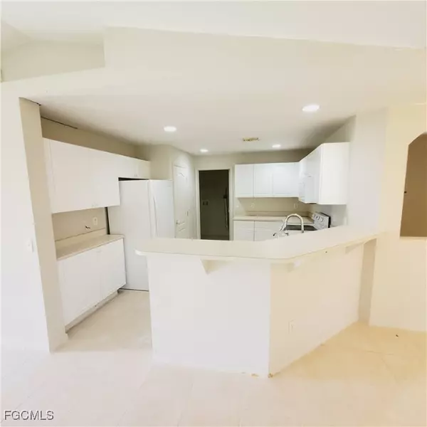 Lehigh Acres, FL 33974,355 Pomona ST