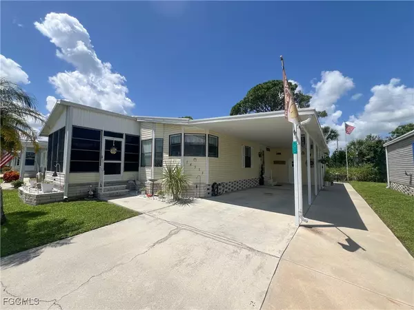 North Fort Myers, FL 33917,14513 Nathan Hale LN