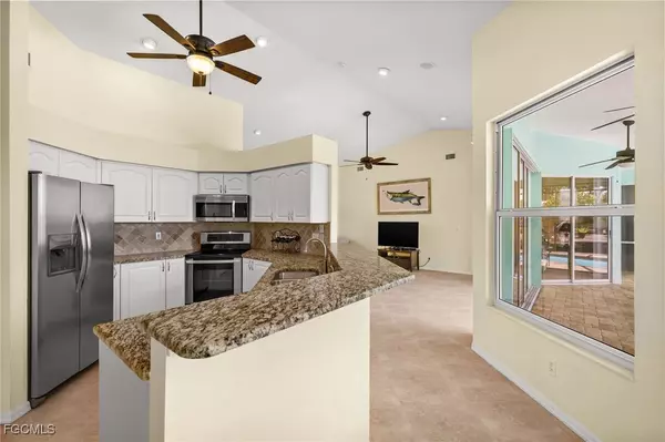 St James City, FL 33956,3527 Manatee DR