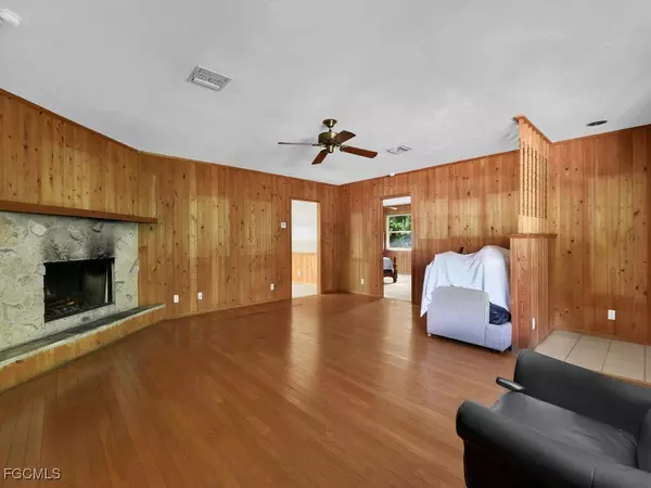 Naples, FL 34117,1180 29th ST SW