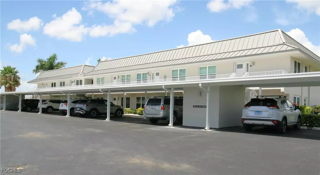 1807 SE 41st ST #1F, Cape Coral, FL 33904