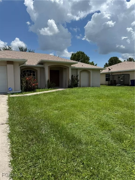 1826 Lockhaven CT, Lehigh Acres, FL 33972