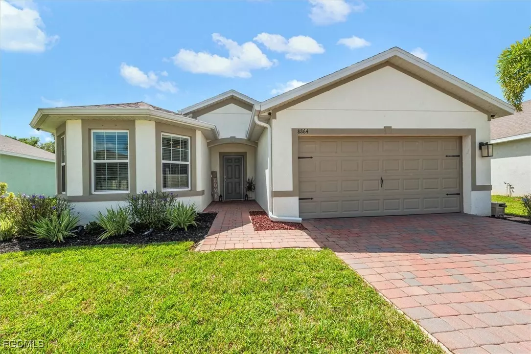 North Fort Myers, FL 33917,8864 Cascade Price CIR