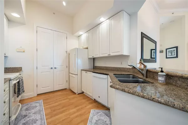 Fort Myers, FL 33916,2825 Palm Beach BLVD #719