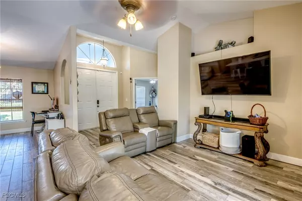 Cape Coral, FL 33914,2613 SW 7th PL