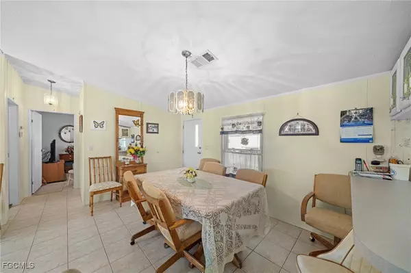 North Fort Myers, FL 33903,370 Nicklaus BLVD