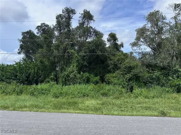 Fort Myers, FL 33913,104 Zobora CIR