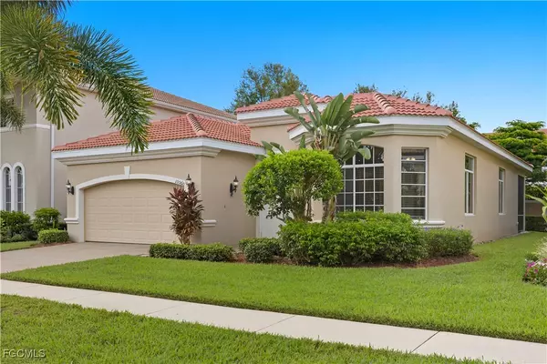 15560 Laguna Hills DR, Fort Myers, FL 33908