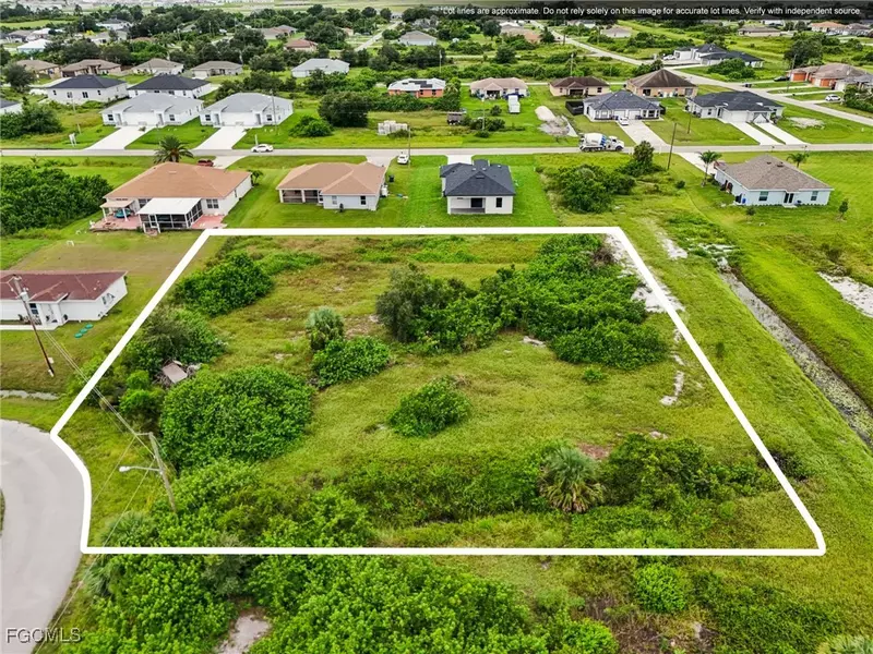 372 Pinafore AVE, Lehigh Acres, FL 33974