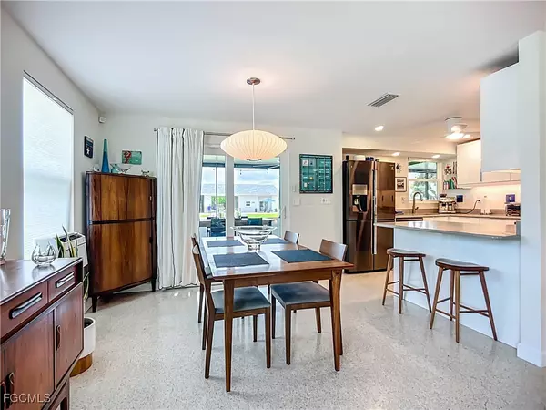 Sarasota, FL 34240,16032 Winburn DR