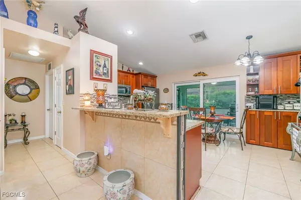 Cape Coral, FL 33914,3043 SW 23rd PL
