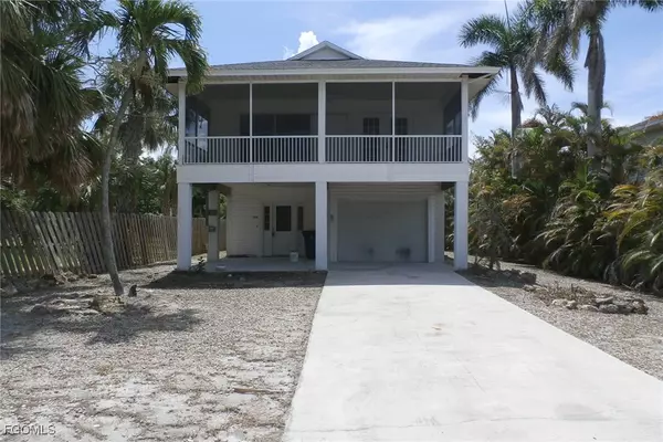 374 Connecticut ST, Fort Myers Beach, FL 33931
