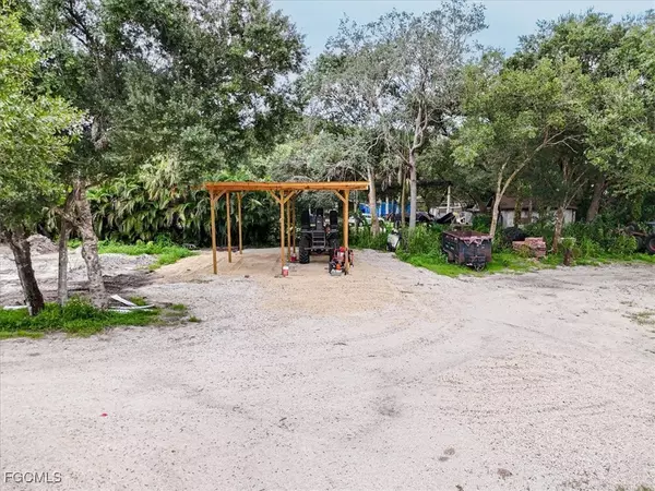 North Fort Myers, FL 33917,6740 Slater Pines DR