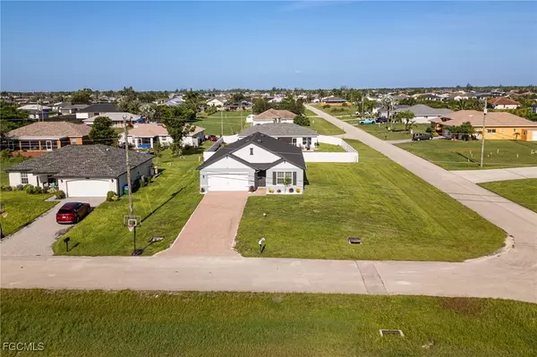 Cape Coral, FL 33993,1232 NW 12th AVE