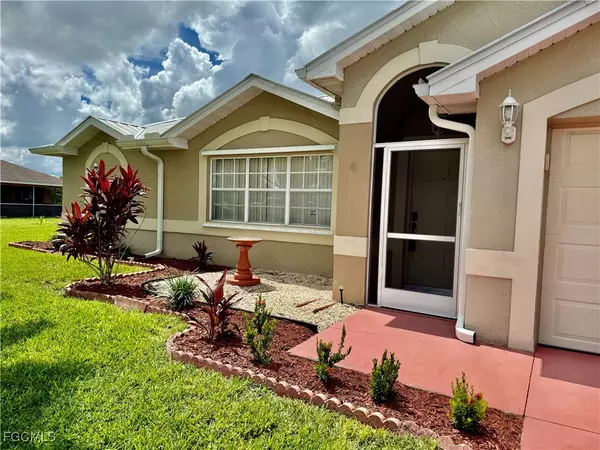 Lehigh Acres, FL 33936,210 Plainfield ST