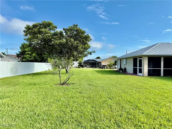 Lehigh Acres, FL 33936,210 Plainfield ST