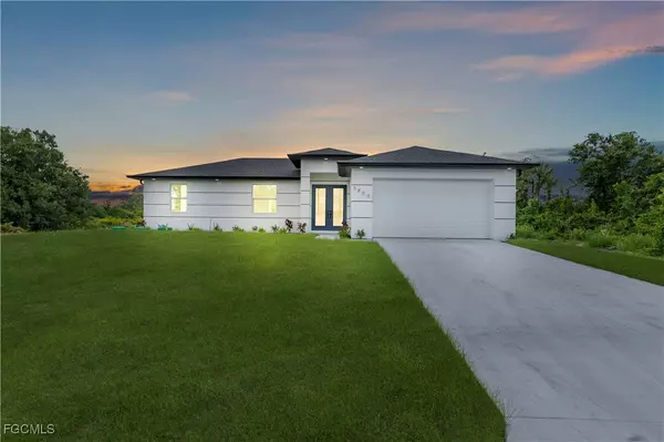 3803 6th ST SW, Lehigh Acres, FL 33976