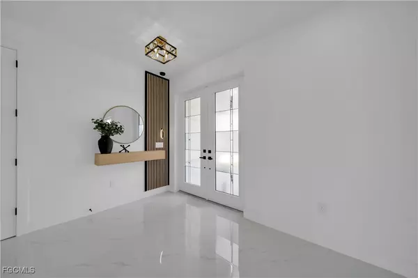 Lehigh Acres, FL 33976,3803 6th ST SW