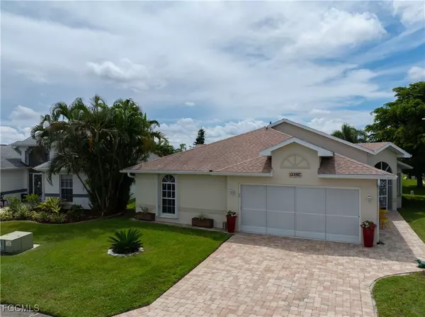 3730 Gloxinia DR, North Fort Myers, FL 33917
