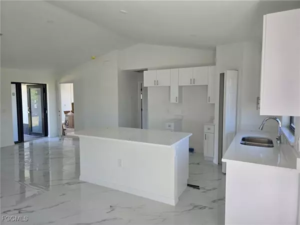 Lehigh Acres, FL 33976,2707 30th ST SW