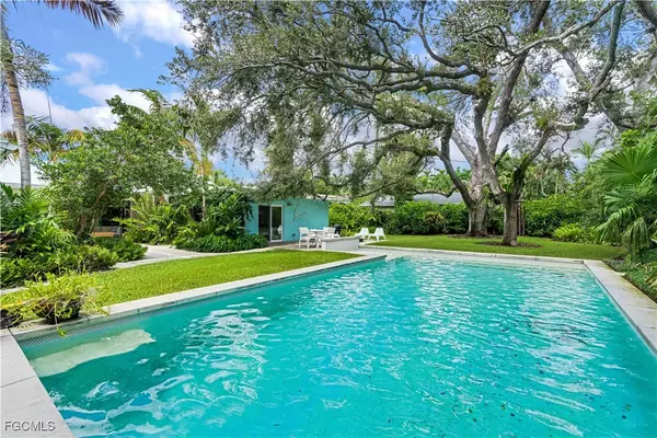 Fort Myers, FL 33901,1245 Gasparilla DR