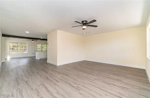 Fort Myers, FL 33907,2225 Aldridge AVE