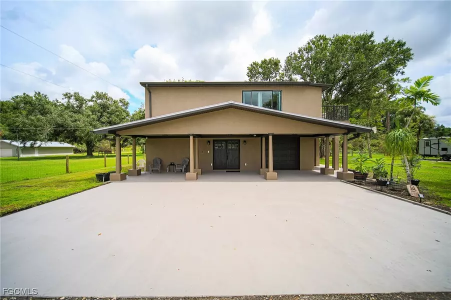 5961 Pangola RD, Fort Myers, FL 33905