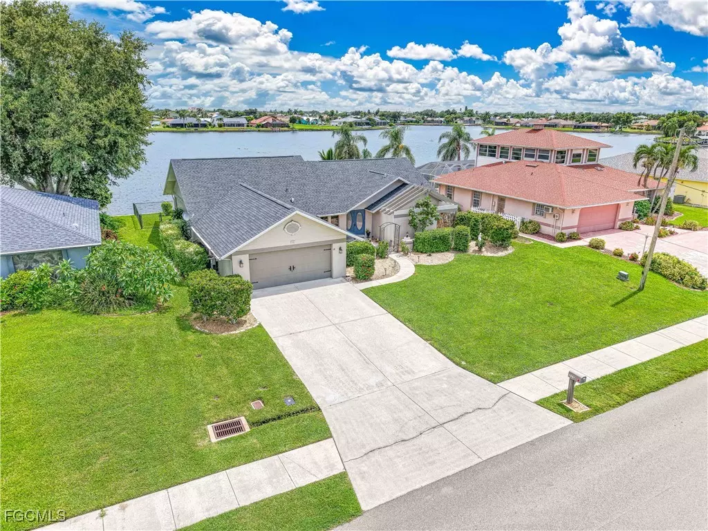 Cape Coral, FL 33990,205 SE 8th PL