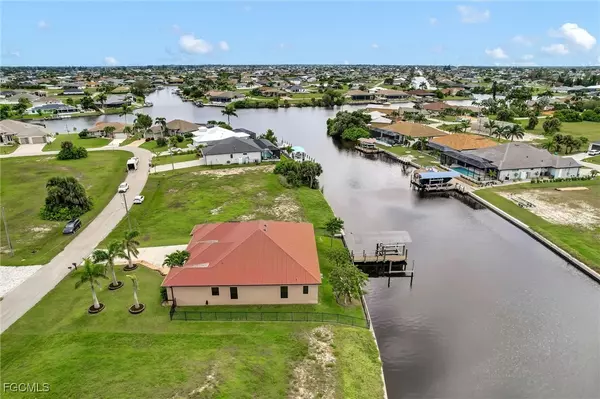 Cape Coral, FL 33993,2218 NW 37th PL