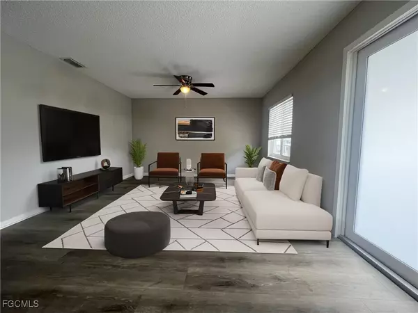 Cape Coral, FL 33990,639 SE 13th AVE #120