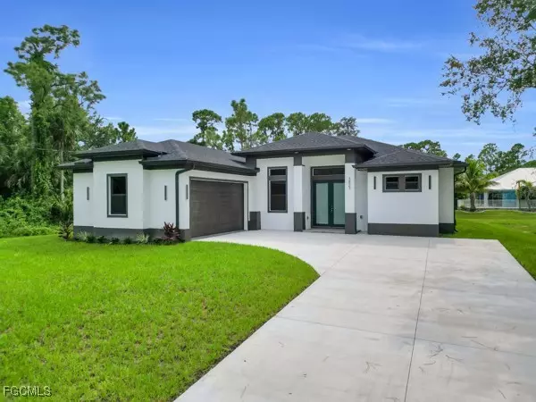 Fort Myers, FL 33905,3823 Heyburn ST