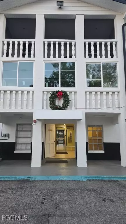 Fort Myers, FL 33901,3704 Broadway #112