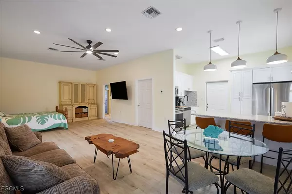 Naples, FL 34120,850 12th AVE NW