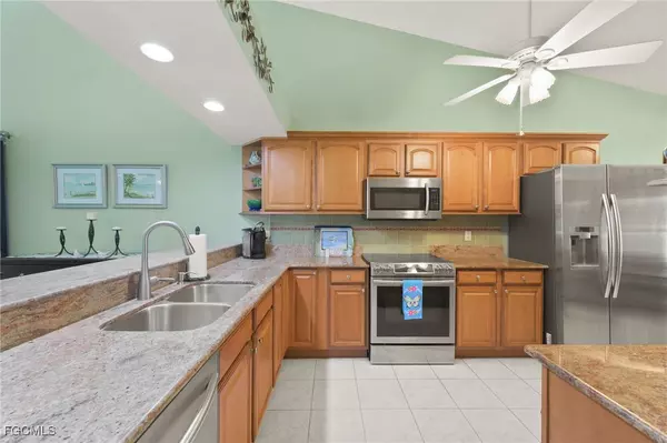 Fort Myers, FL 33912,13416 Onion Creek CT